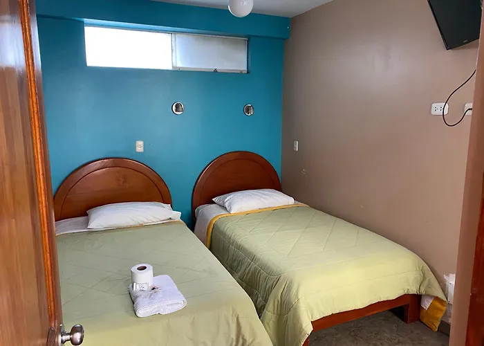 Santa Ana Hotel 2*